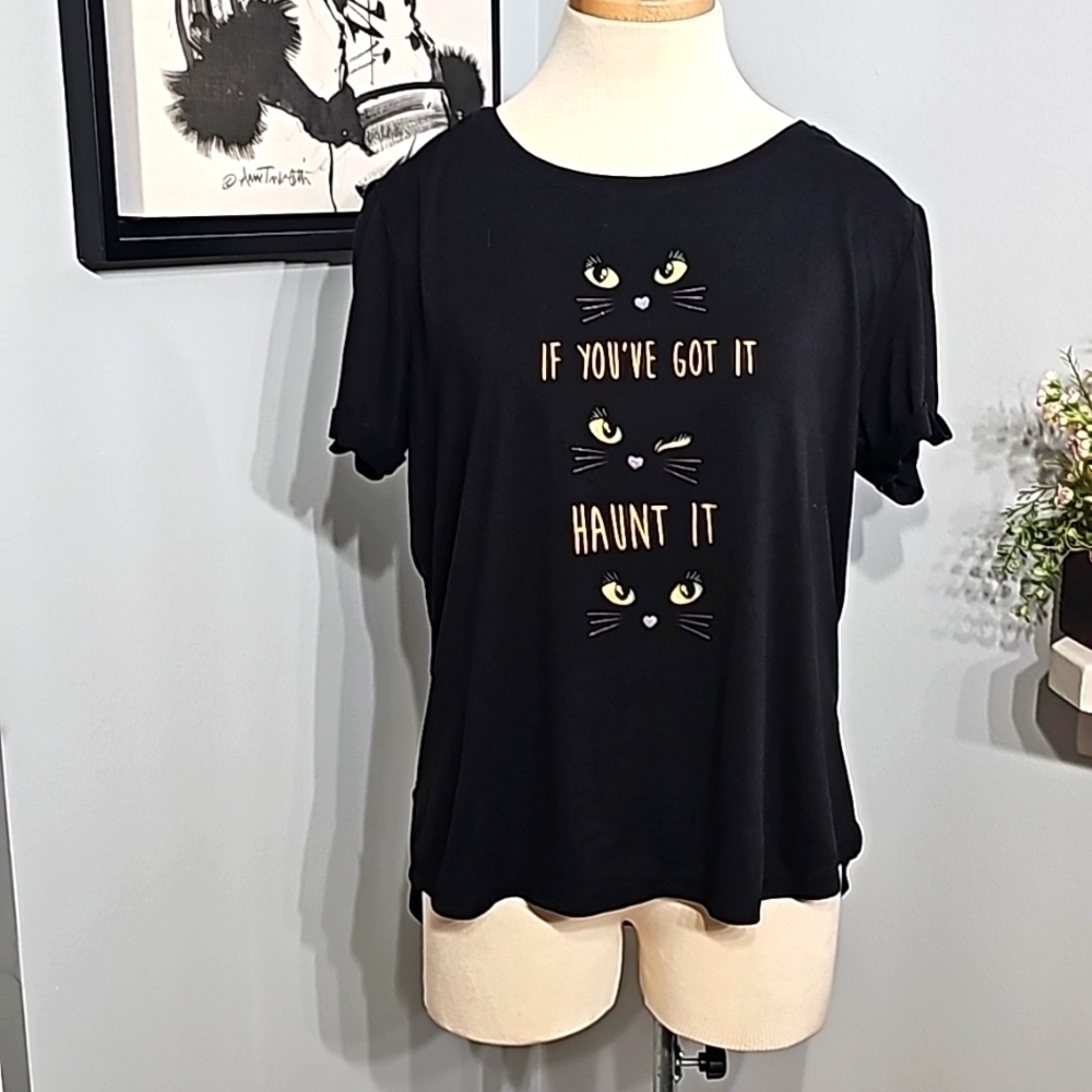 Cat black woman's tee shirt. SAYS If you got it, haunt it. So cute.